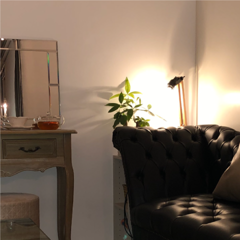 芦屋の小顔矯正・エステサロンeclat plusのカウンセリングルームサムネイル