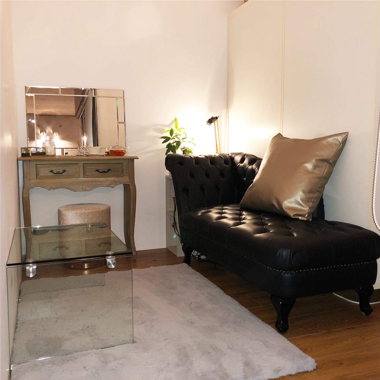 芦屋の小顔矯正・エステサロンeclat plusの施術ルーム写真